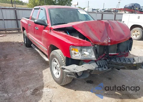 2008 Dodge Dakota Laramie z USA, uszkodzony, nr VIN 1D7HE58N18S518982